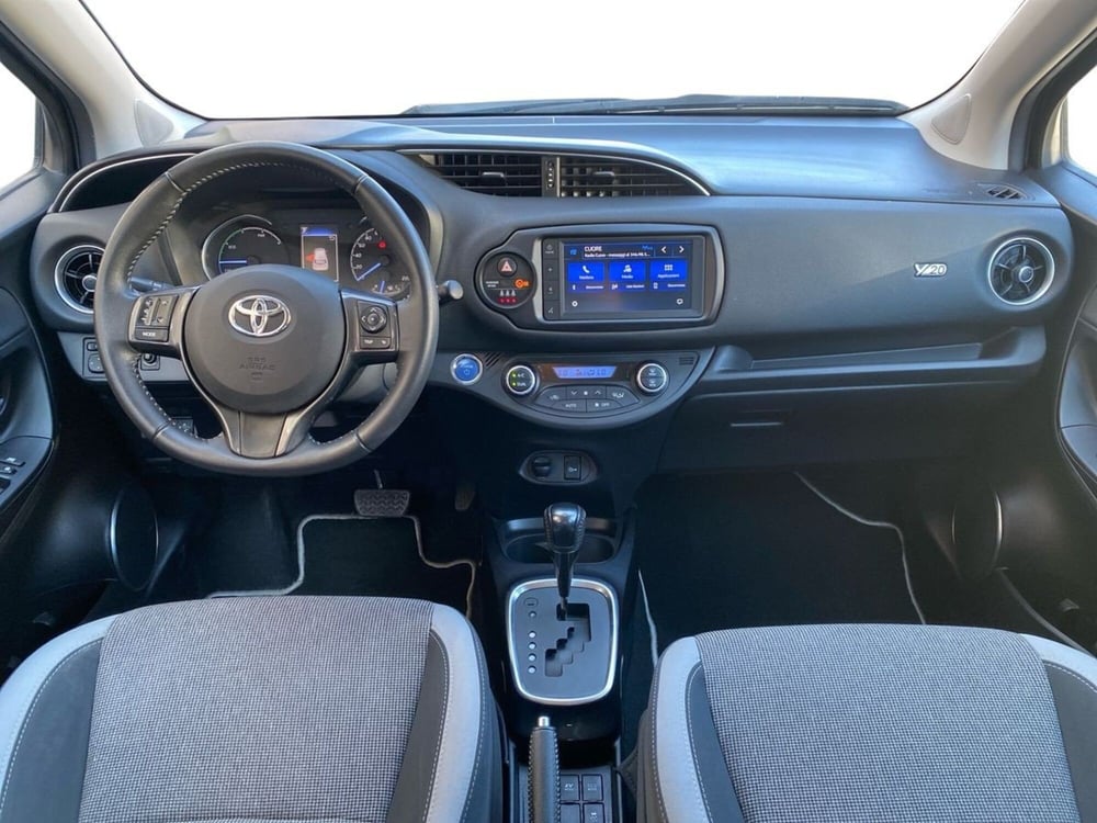 Toyota Yaris usata a Firenze (11)