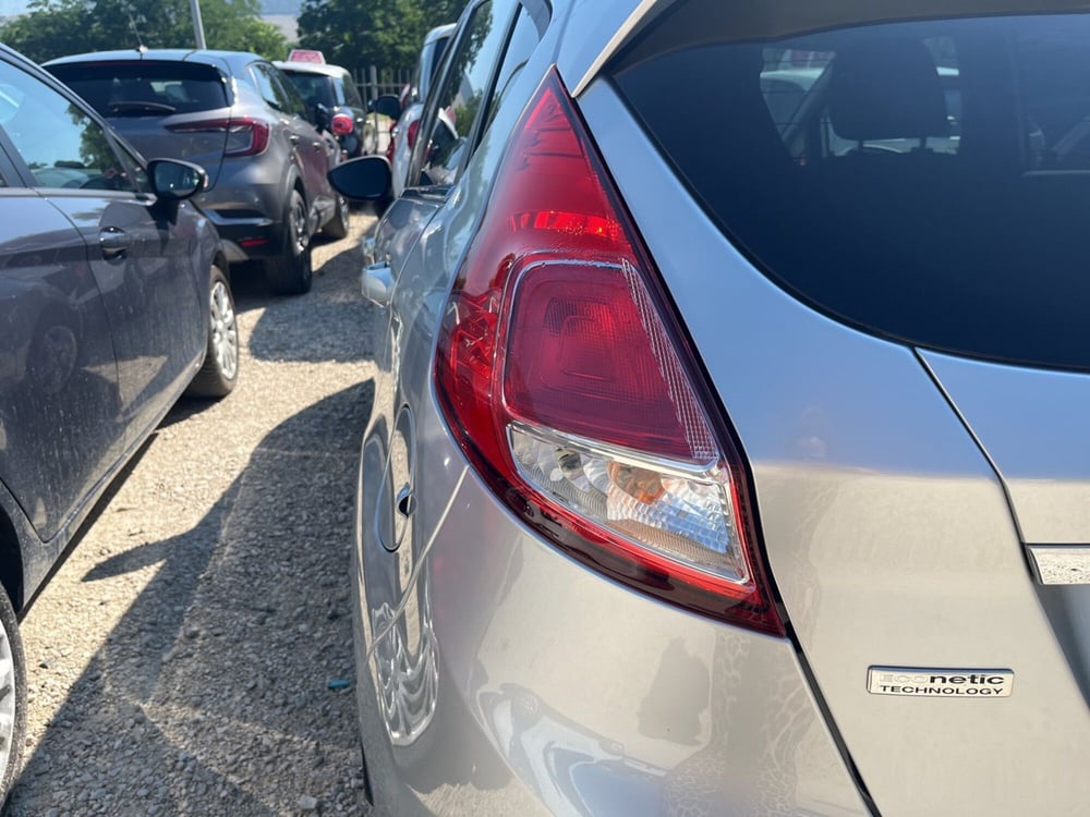 Ford Fiesta usata a L'Aquila (8)