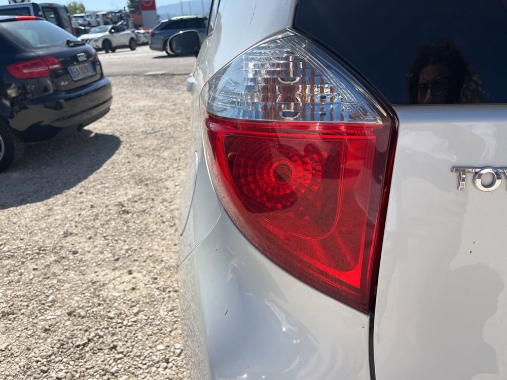 Toyota Verso-S usata a L'Aquila (10)
