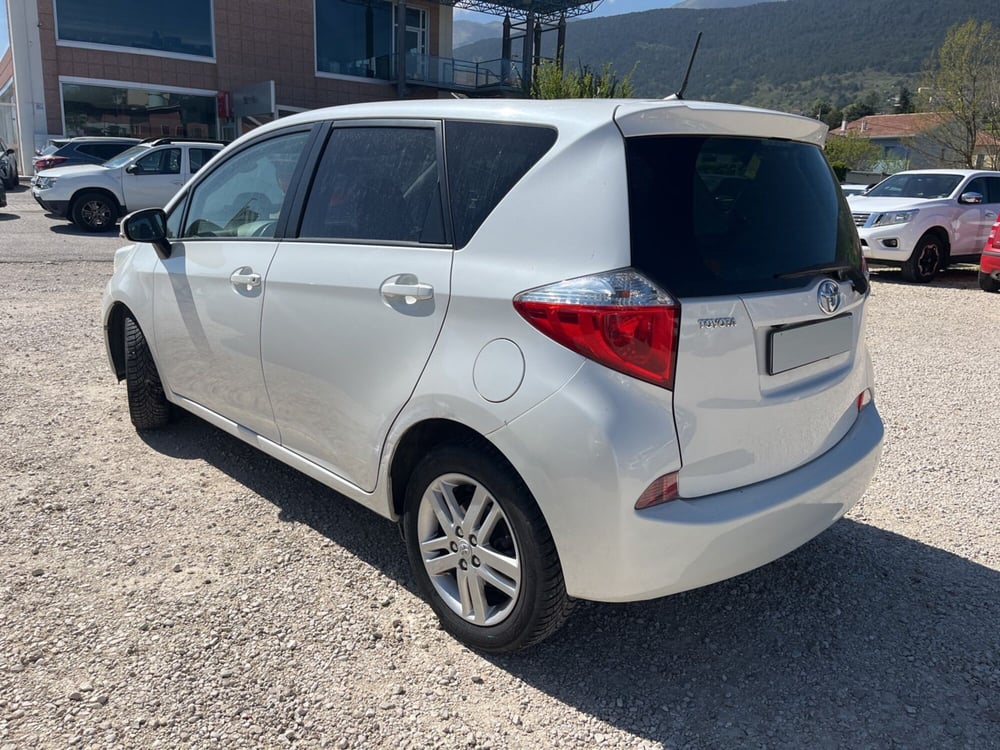 Toyota Verso-S usata a L'Aquila (2)