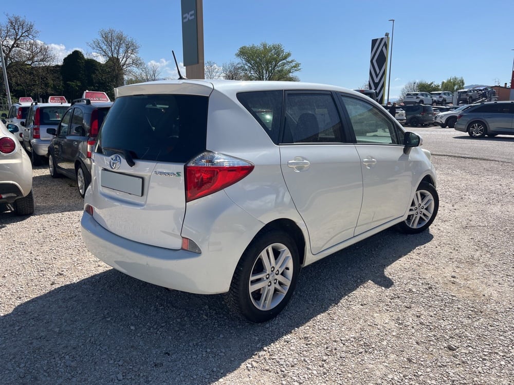 Toyota Verso-S usata a L'Aquila (4)