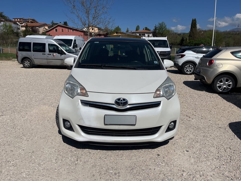 Toyota Verso-S usata a L'Aquila (7)