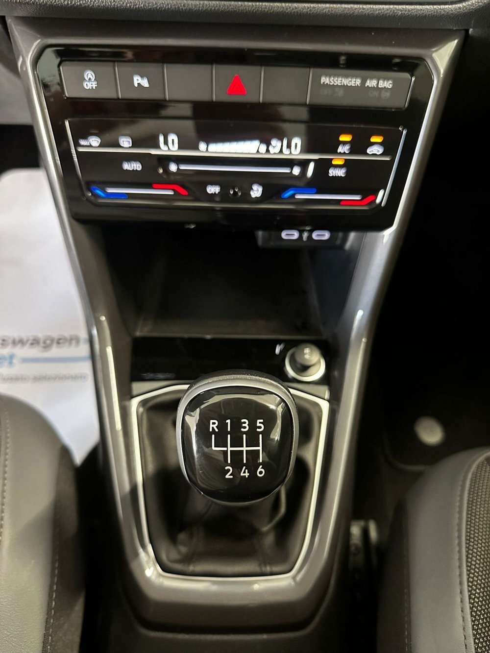 Volkswagen T-Cross usata a L'Aquila (17)