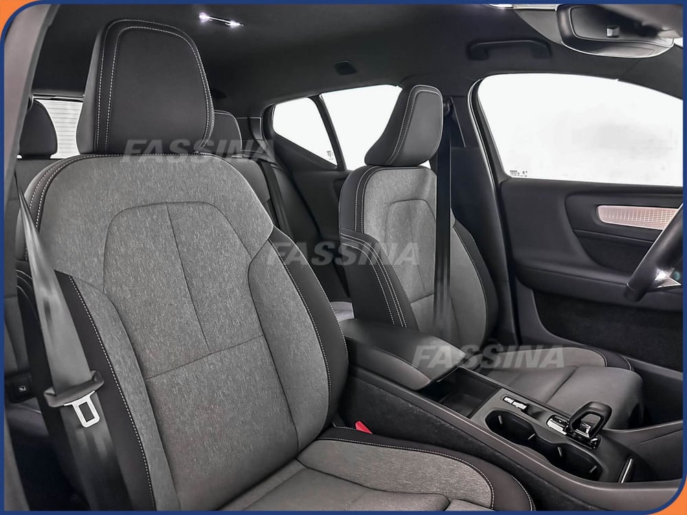 Volvo XC40 usata a Milano (14)