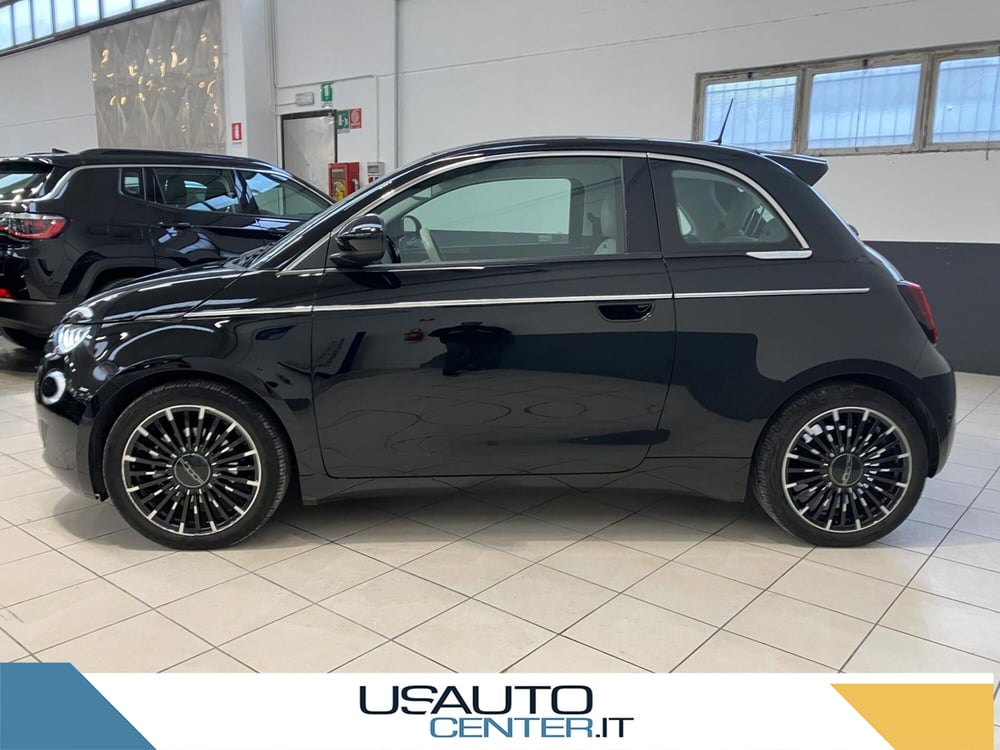 Fiat 500e usata a Monza e Brianza (7)
