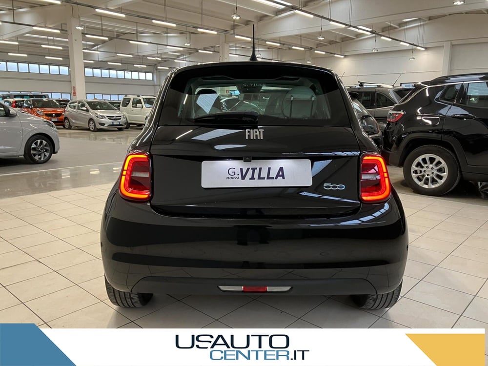 Fiat 500e usata a Monza e Brianza (8)