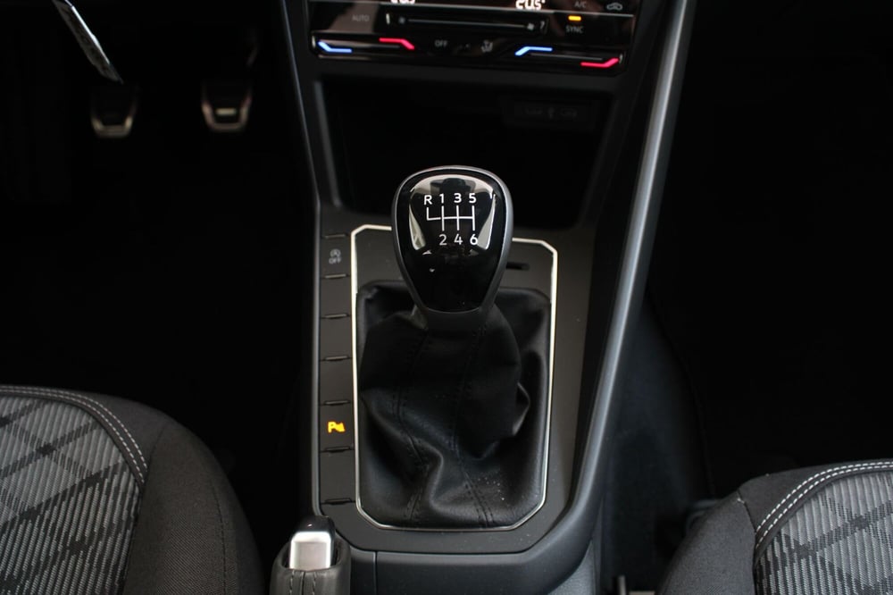 Volkswagen Taigo nuova a Agrigento (12)