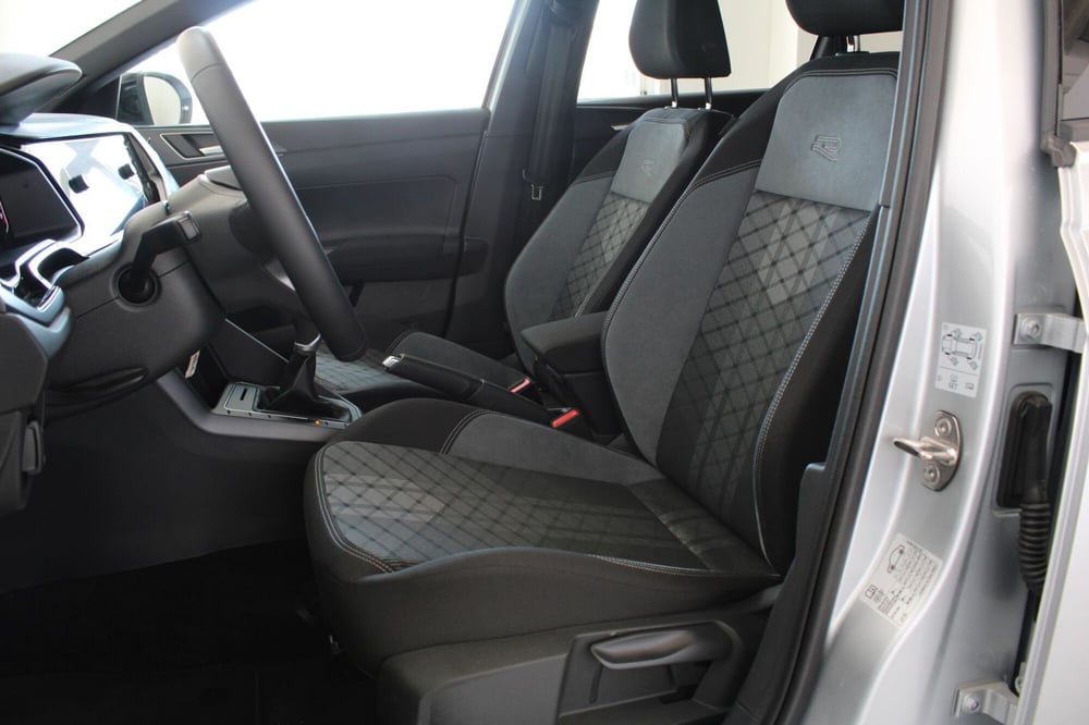 Volkswagen Taigo nuova a Agrigento (7)