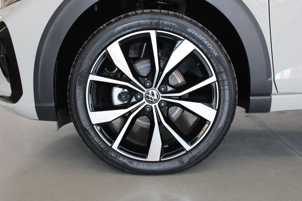 Volkswagen Taigo nuova a Agrigento (4)