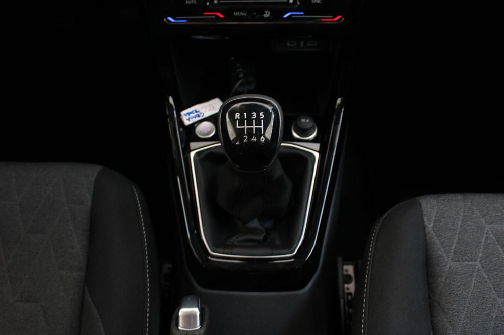 Volkswagen T-Cross nuova a Agrigento (12)