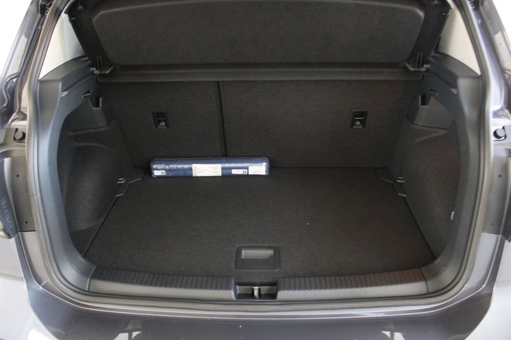 Volkswagen T-Cross nuova a Agrigento (13)