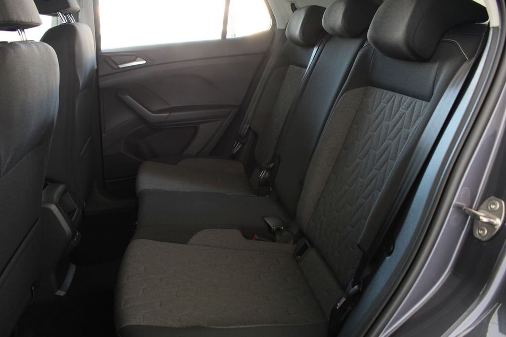 Volkswagen T-Cross nuova a Agrigento (8)