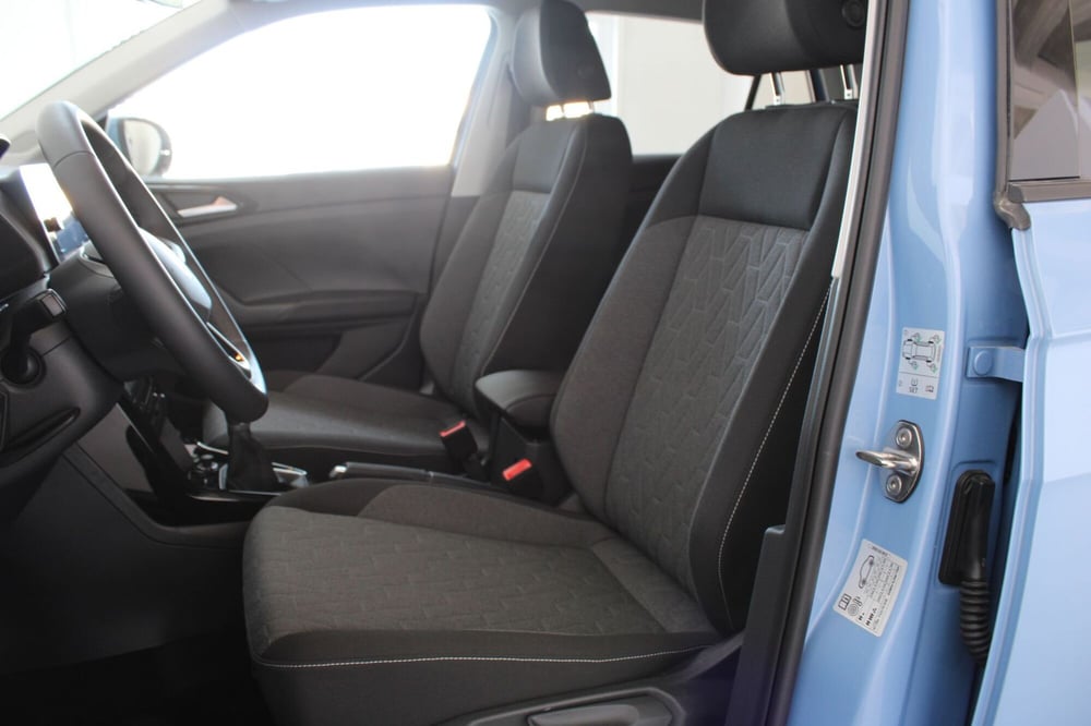 Volkswagen T-Cross nuova a Agrigento (7)