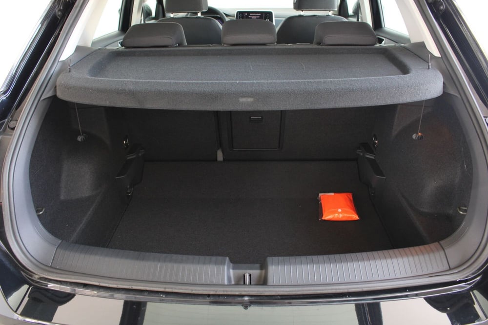 Volkswagen T-Roc nuova a Agrigento (13)