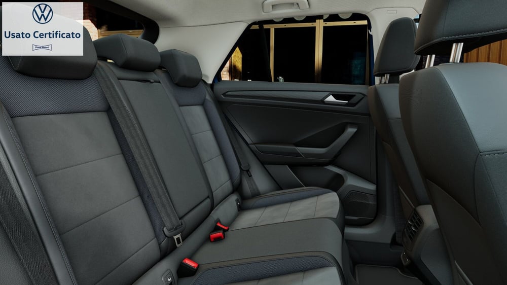 Volkswagen T-Roc nuova a Genova (9)