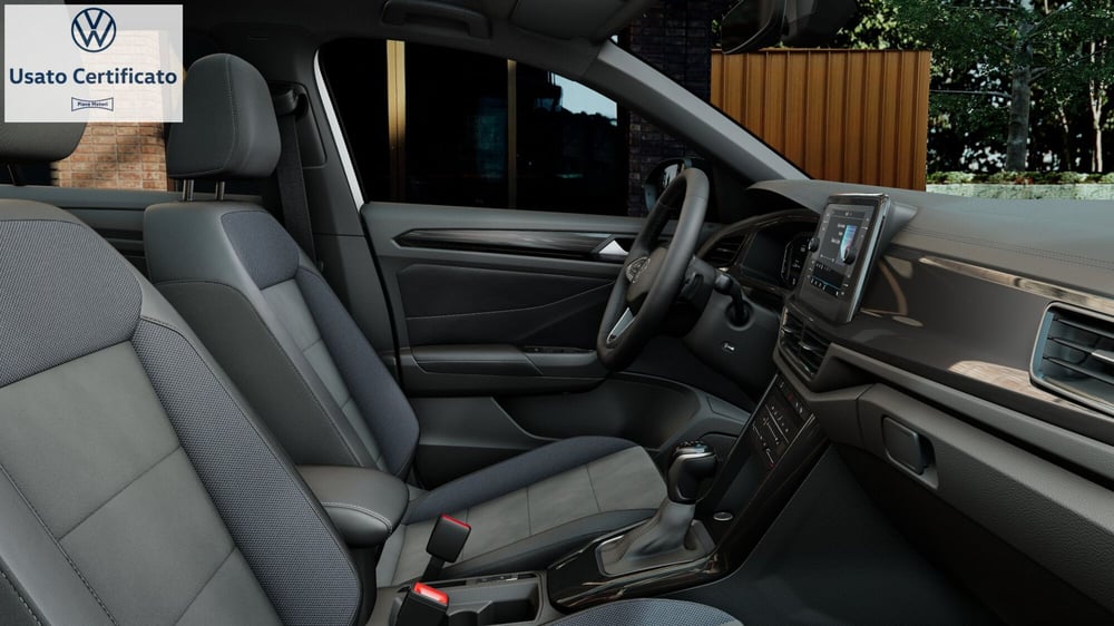 Volkswagen T-Roc nuova a Genova (8)