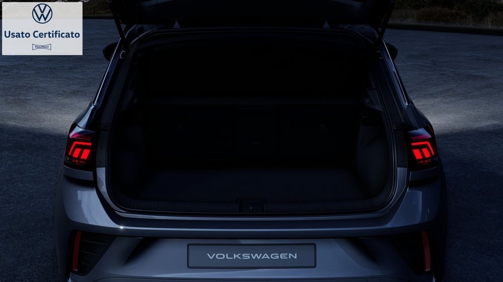 Volkswagen T-Roc nuova a Genova (12)