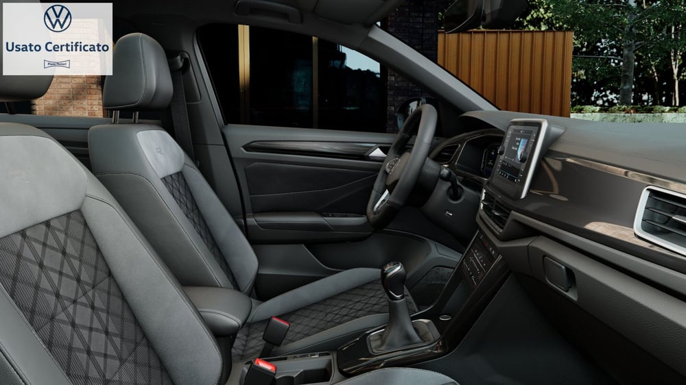 Volkswagen T-Roc nuova a Genova (8)