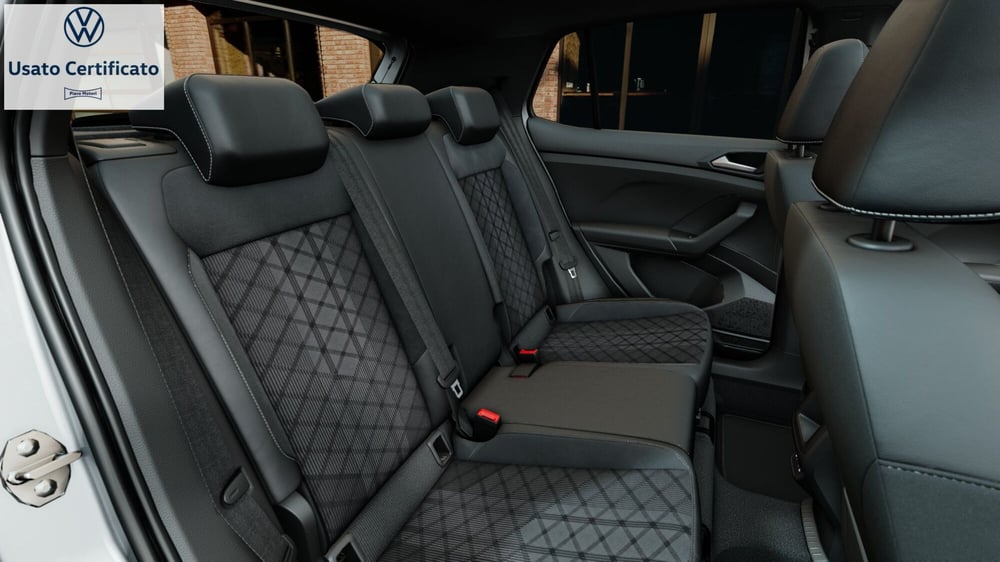 Volkswagen T-Cross nuova a Genova (8)