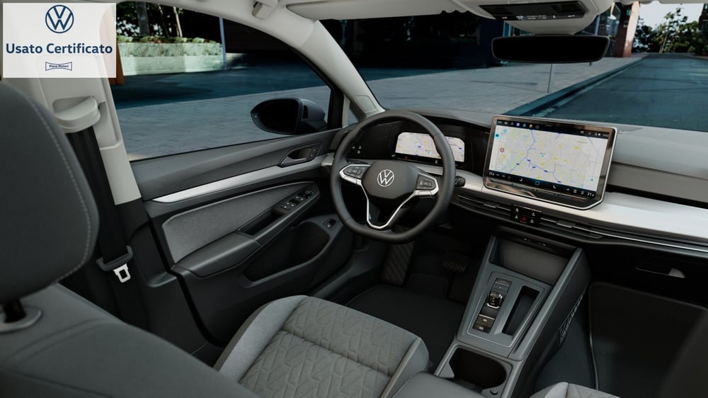 Volkswagen Golf nuova a Genova (9)