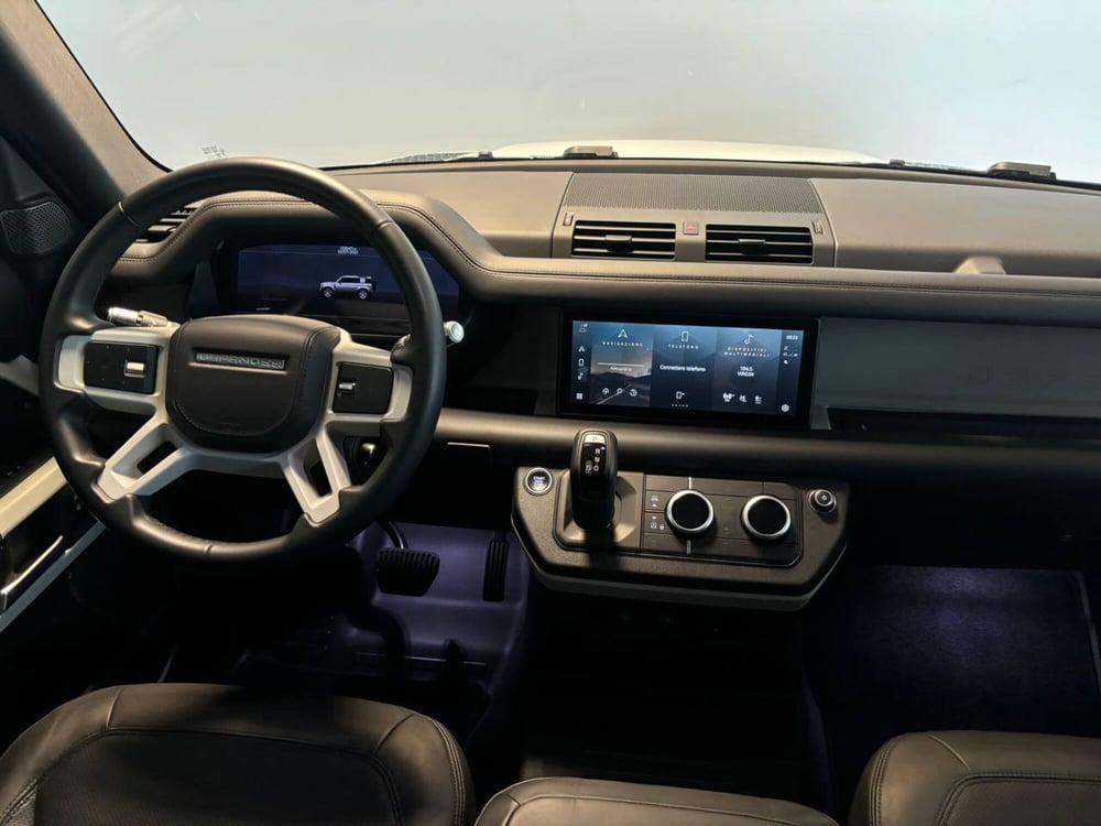 Land Rover Defender usata a Alessandria (4)