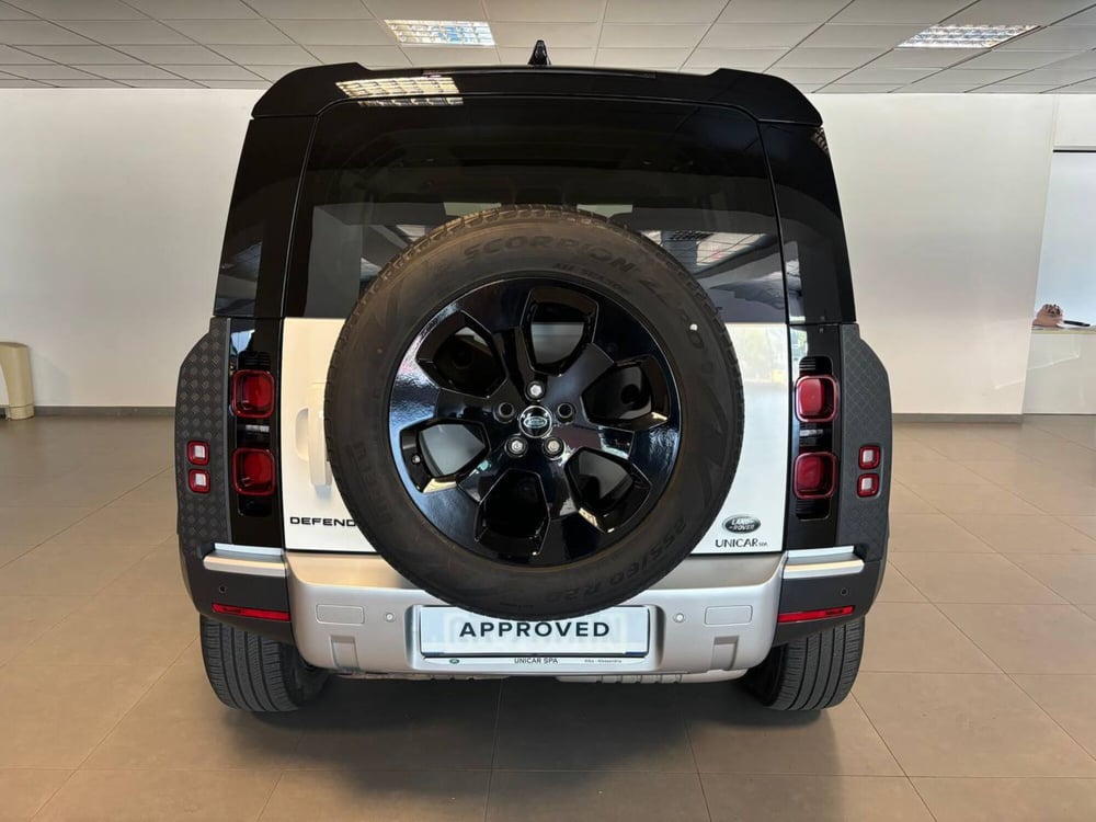 Land Rover Defender usata a Alessandria (7)