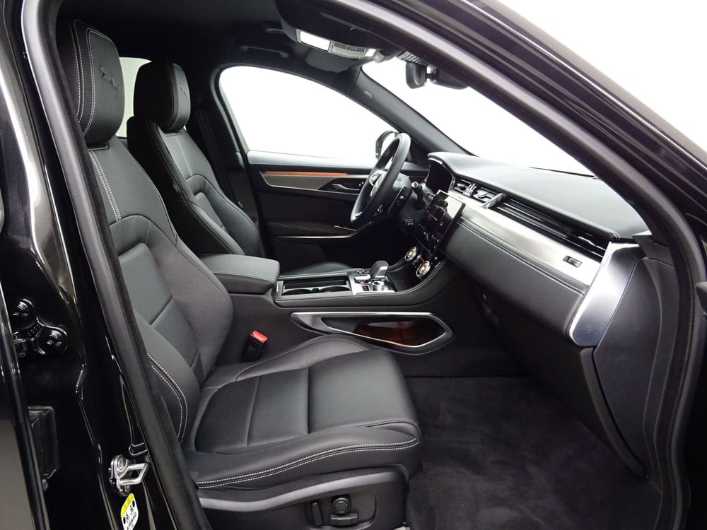 Jaguar F-Pace usata a Como (3)