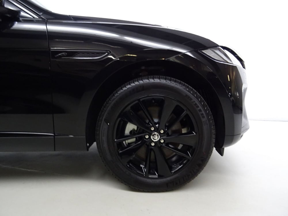Jaguar F-Pace usata a Como (9)