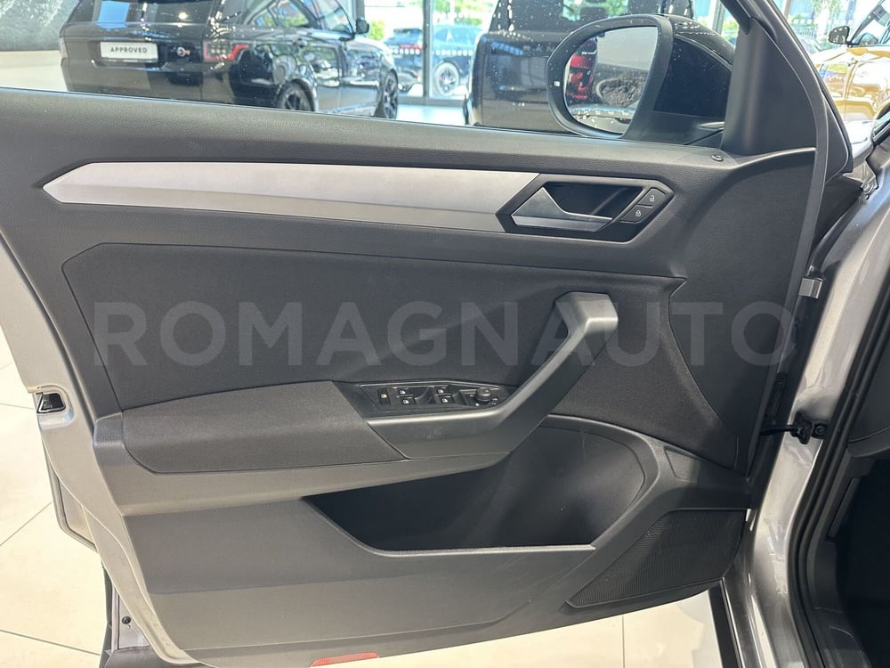 Volkswagen T-Roc usata a Forlì-Cesena (12)