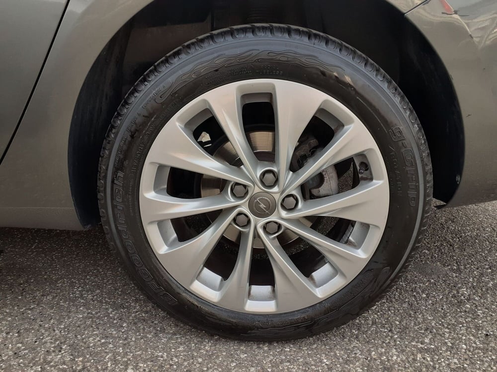 Opel Astra Station Wagon usata a Modena (8)