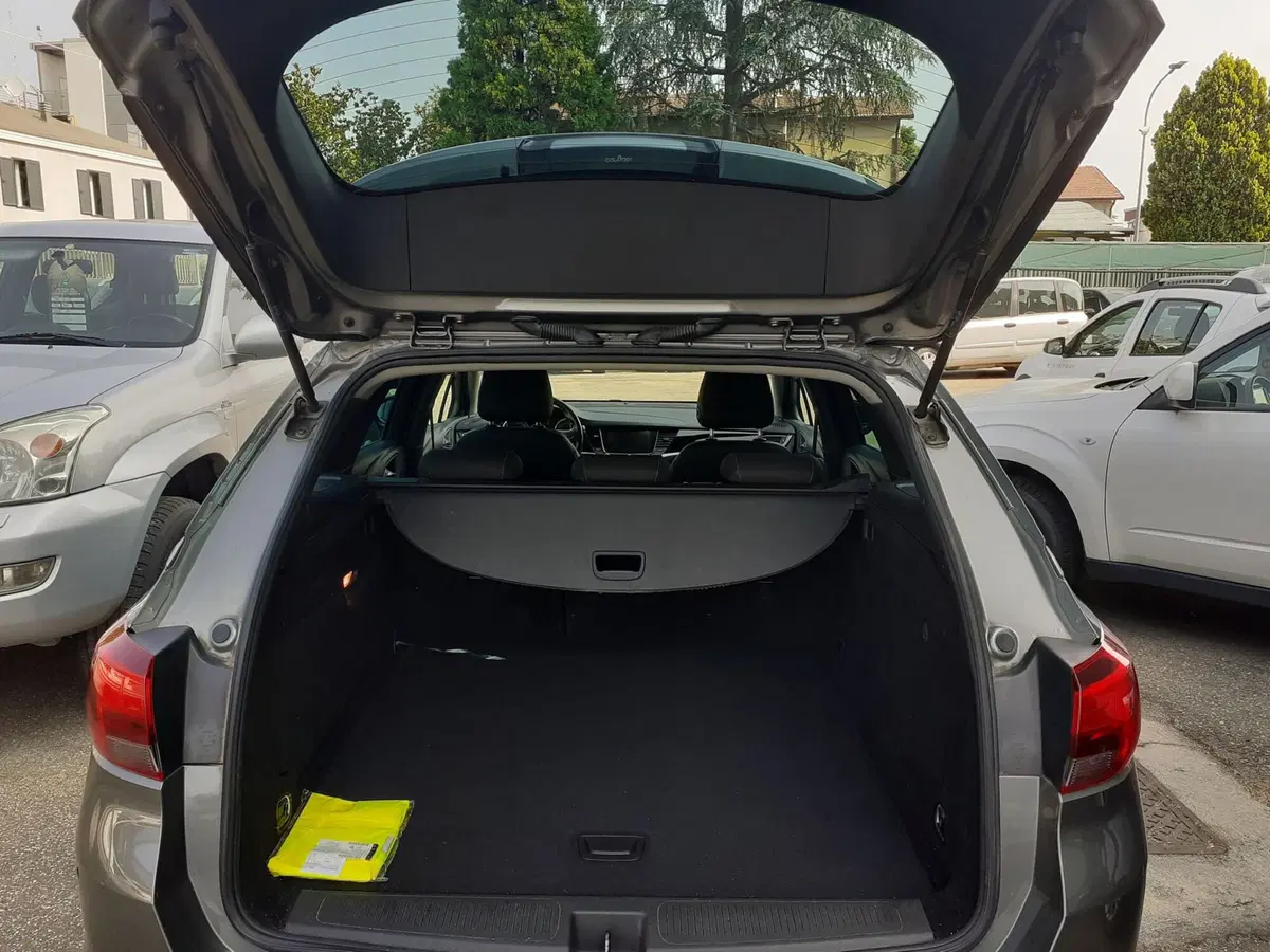 Opel Astra Station Wagon usata a Modena (9)
