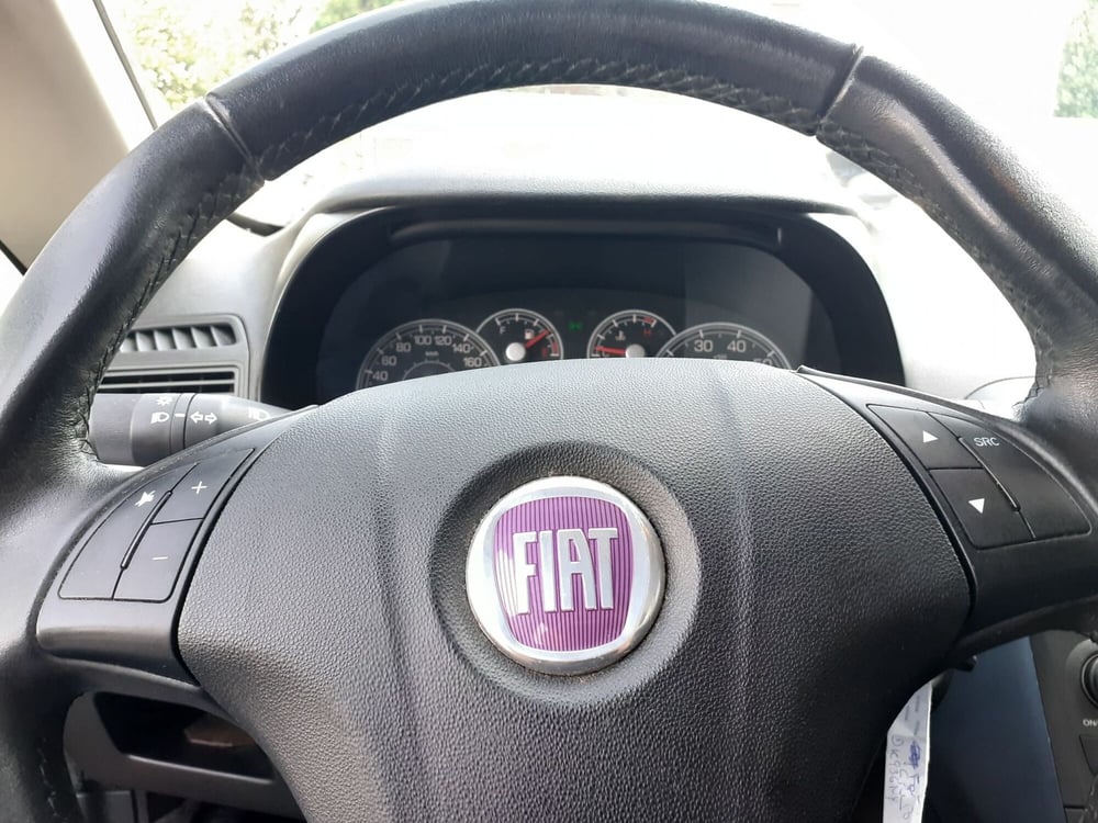 Fiat Grande Punto usata a Modena (10)