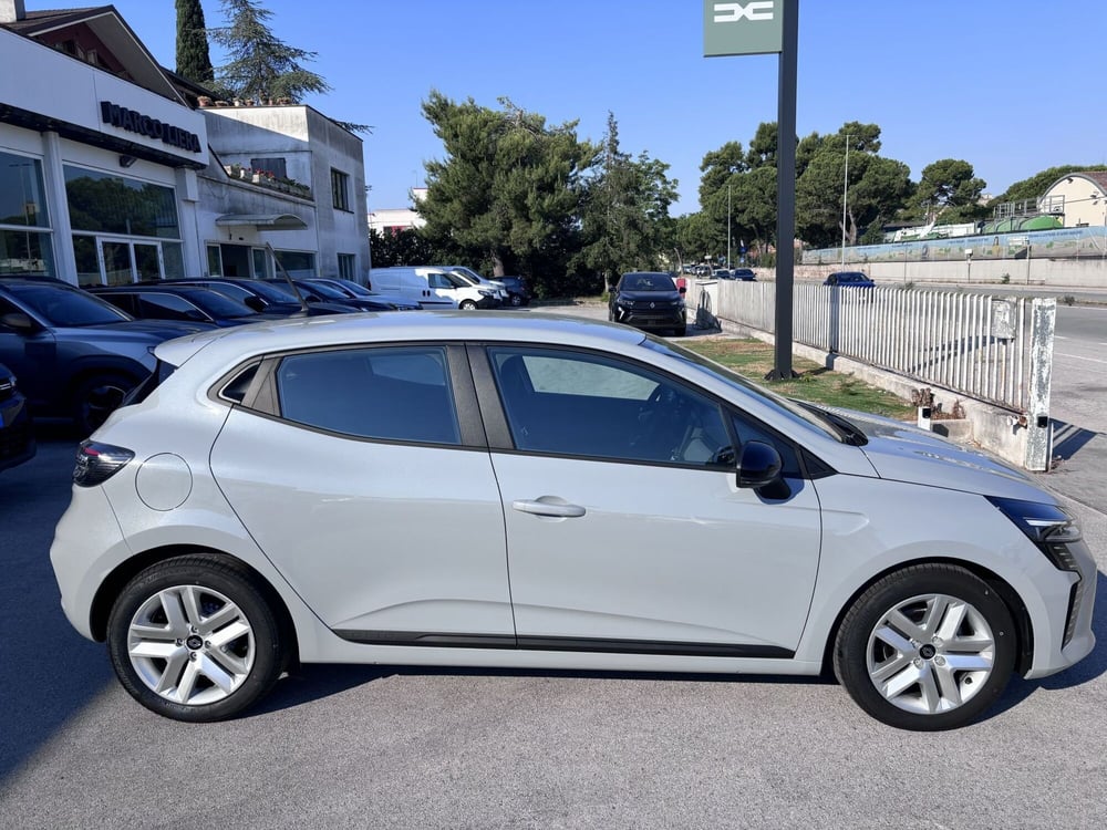 Renault Clio nuova a Ancona (4)