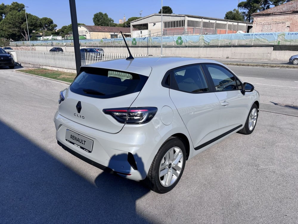 Renault Clio nuova a Ancona (5)