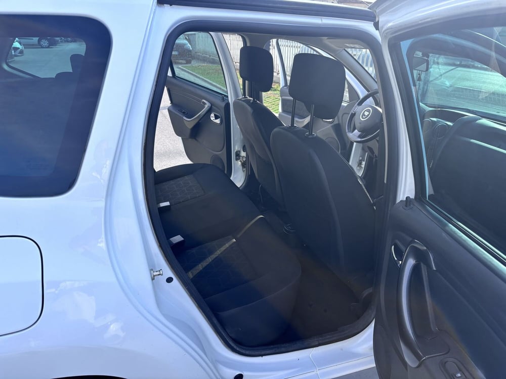 Dacia Duster usata a Ancona (12)