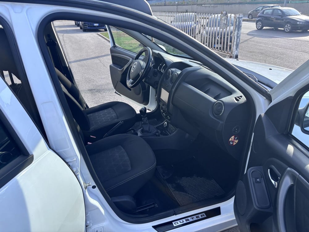 Dacia Duster usata a Ancona (13)