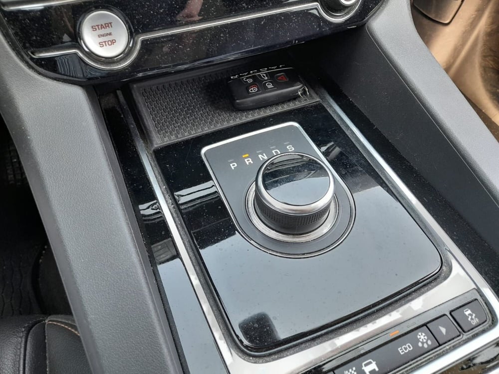 Jaguar F-Pace usata a L'Aquila (10)
