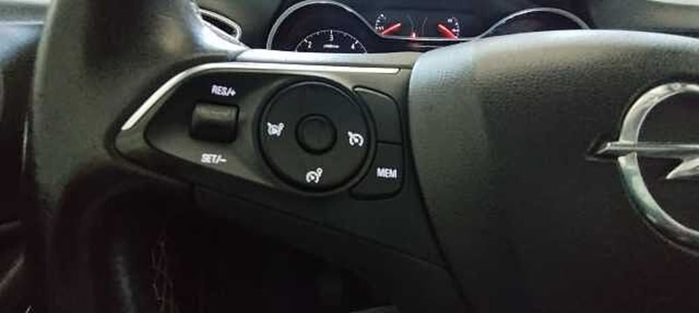 Opel Crossland X usata a Viterbo (13)