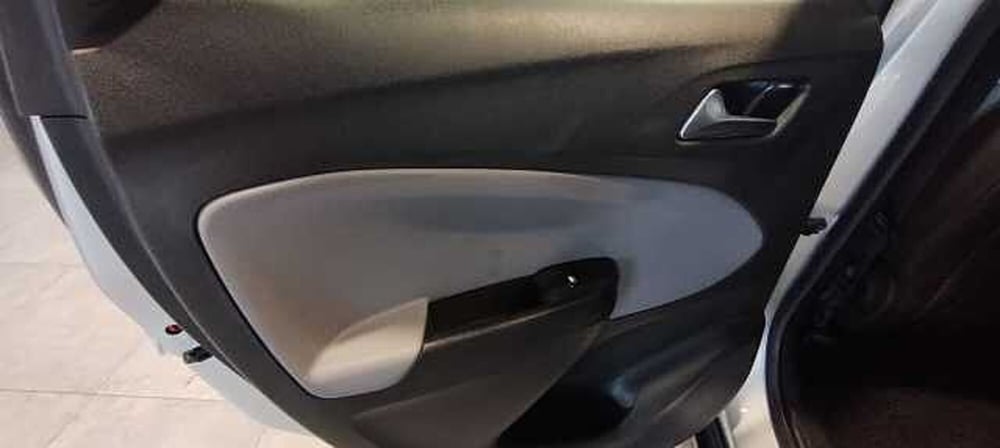 Opel Crossland X usata a Viterbo (18)