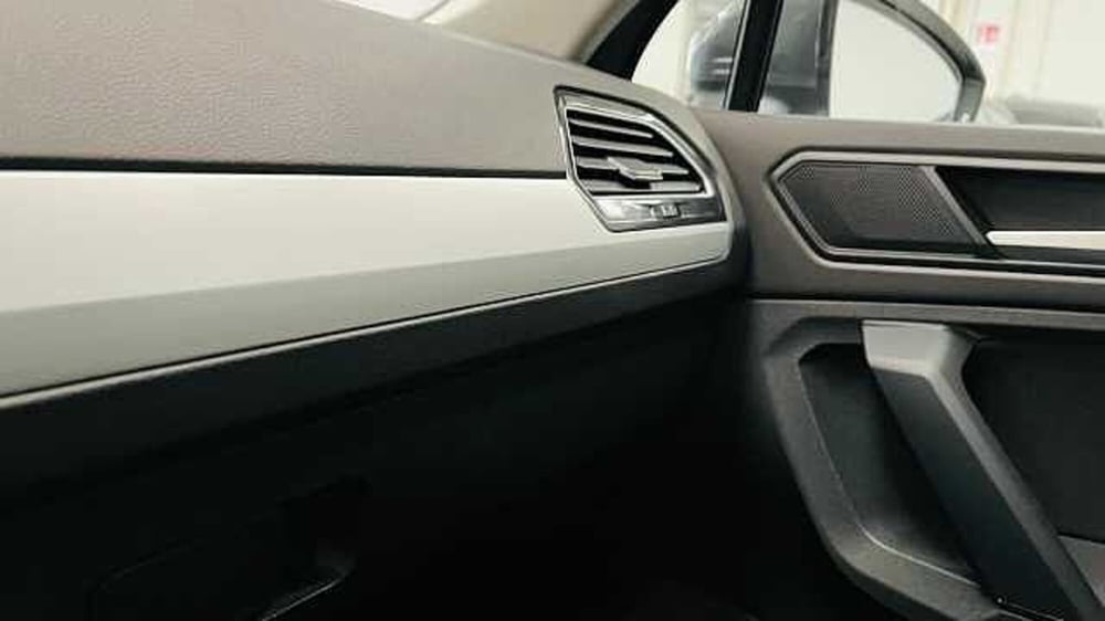 Volkswagen Tiguan usata a Milano (14)