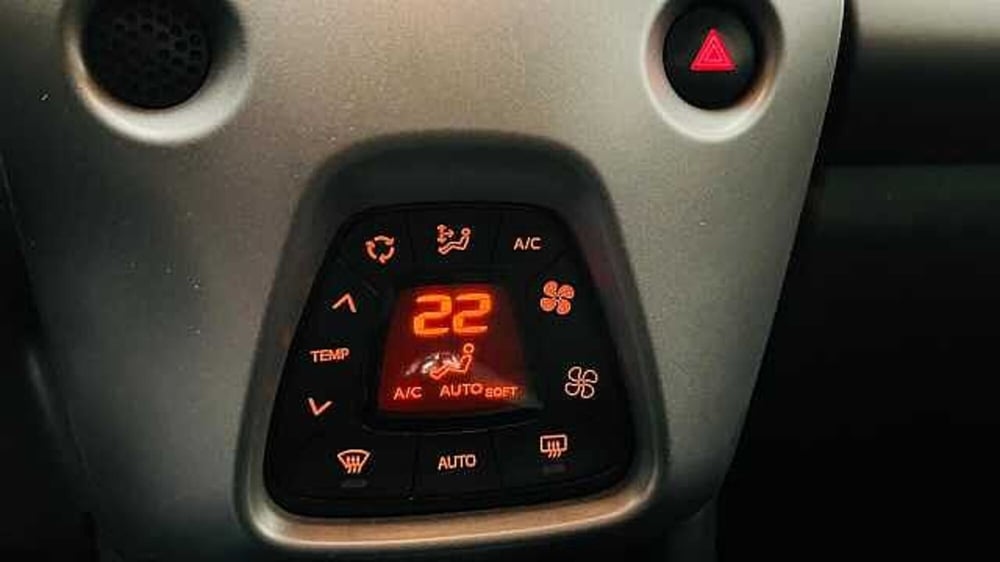 Toyota Aygo usata a Milano (12)