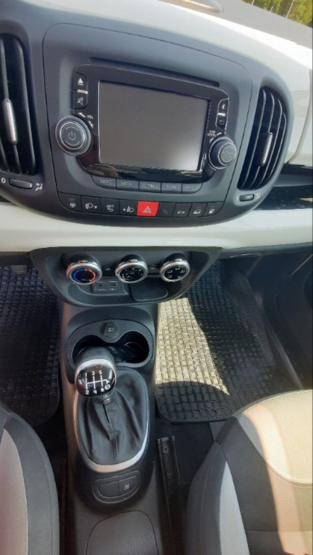 Fiat 500L usata a Bologna (12)