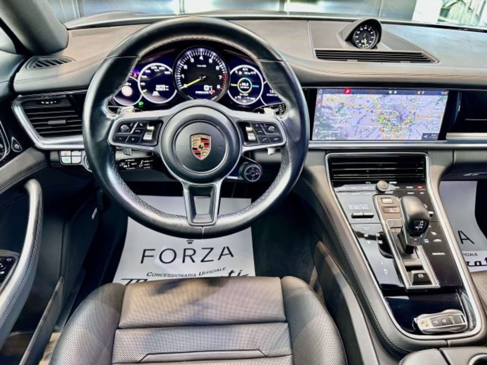 Porsche Panamera usata a Torino (14)