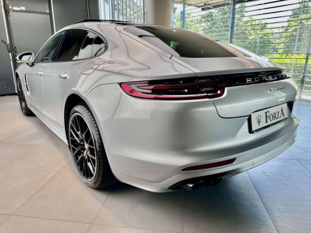 Porsche Panamera usata a Torino (8)