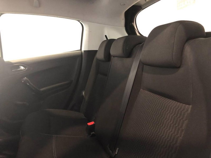 Peugeot 208 usata a Torino (12)