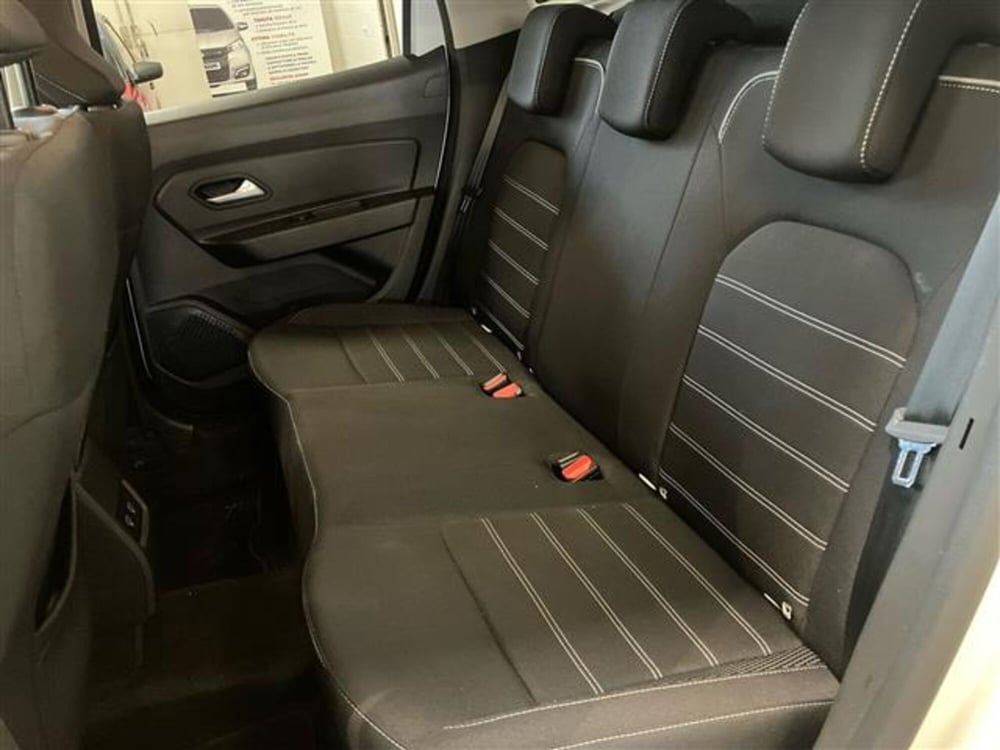Dacia Duster usata a Como (12)