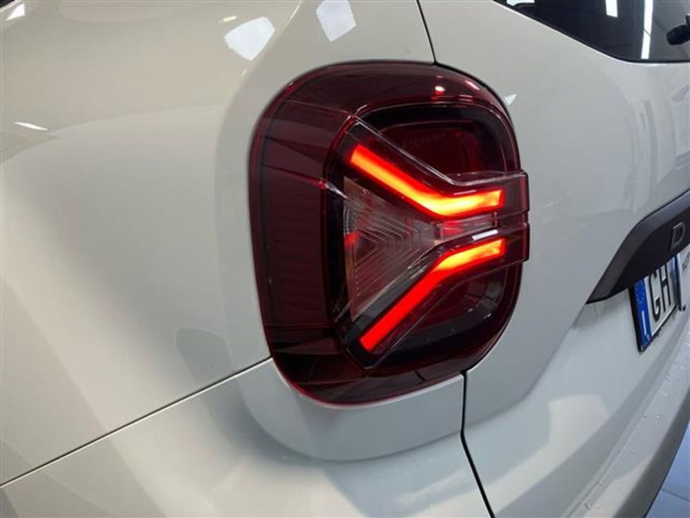 Dacia Duster usata a Como (8)