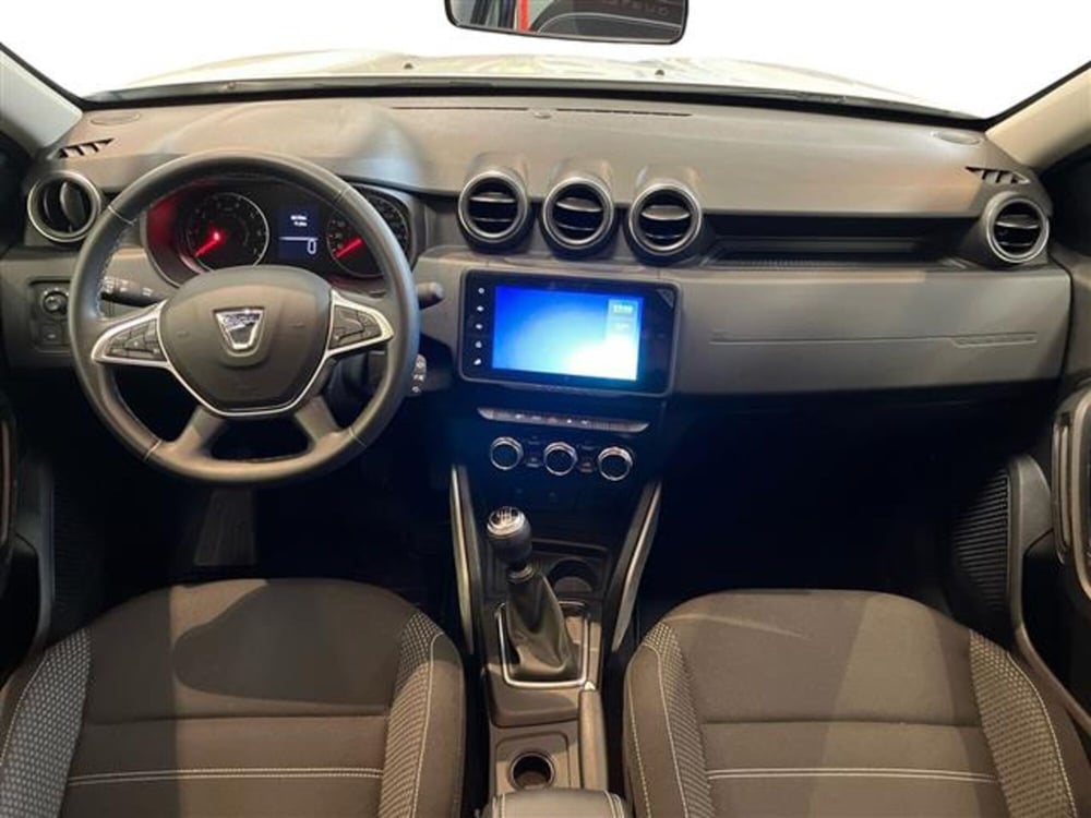 Dacia Duster usata a Como (9)