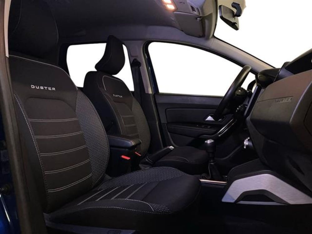 Dacia Duster usata a Como (11)