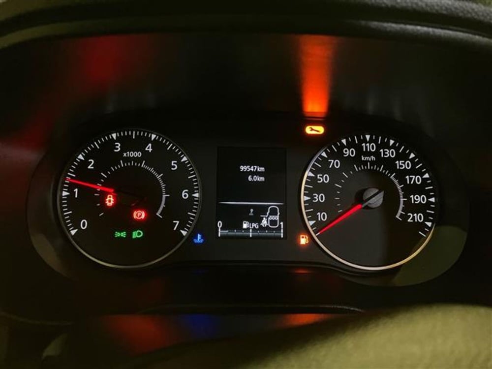 Dacia Duster usata a Como (15)